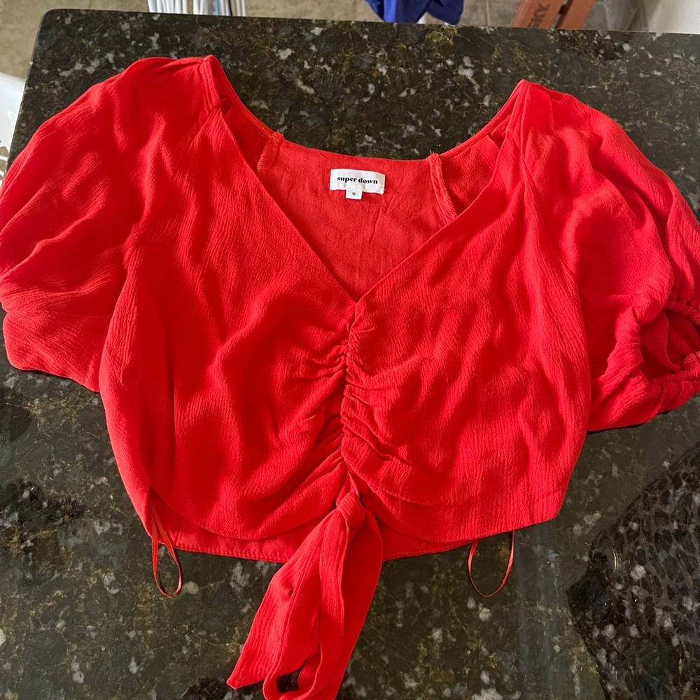 SUPERDOWN orange/red crop top